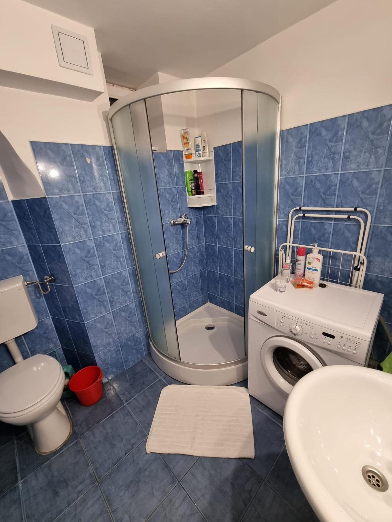 R Castle - 2 Apartamento